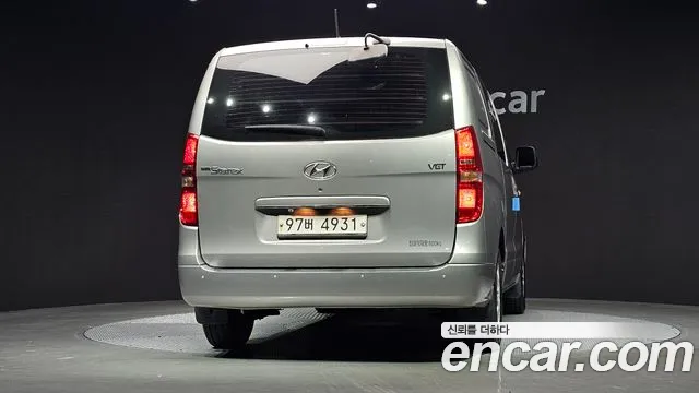 Hyundai Starex — фото 4