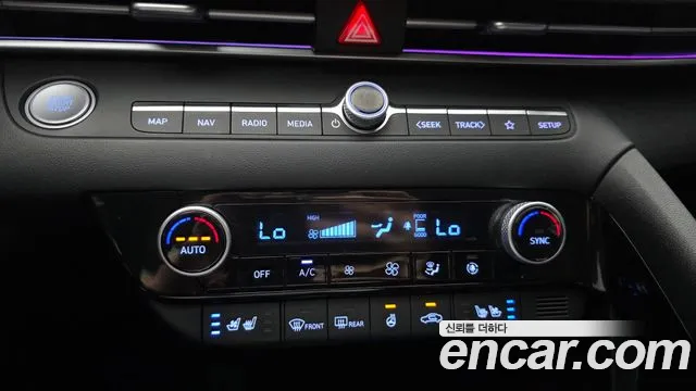 Hyundai Avante — фото 27