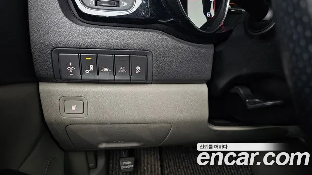 Kia Carnival — фото 16