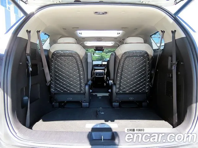 Kia Carnival — фото 15