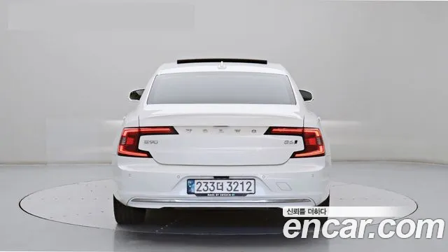 Volvo S90 — фото 4