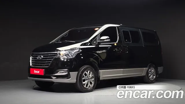 Hyundai Starex — фото 1