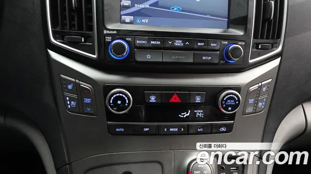 Hyundai Starex — фото 16