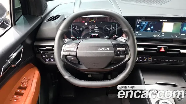 Kia Sportage — фото 13