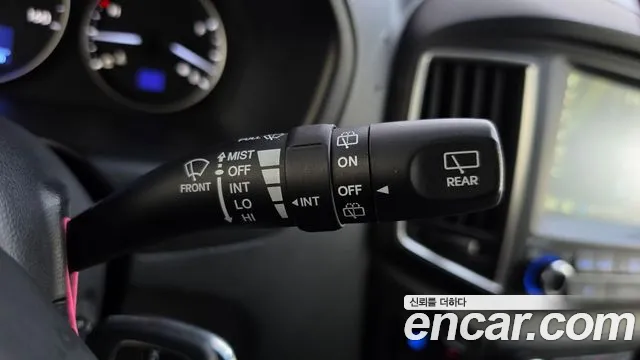 Hyundai Starex — фото 18