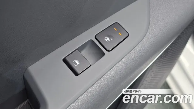 Kia Niro — фото 18