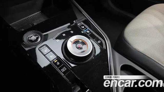 Kia Niro — фото 9
