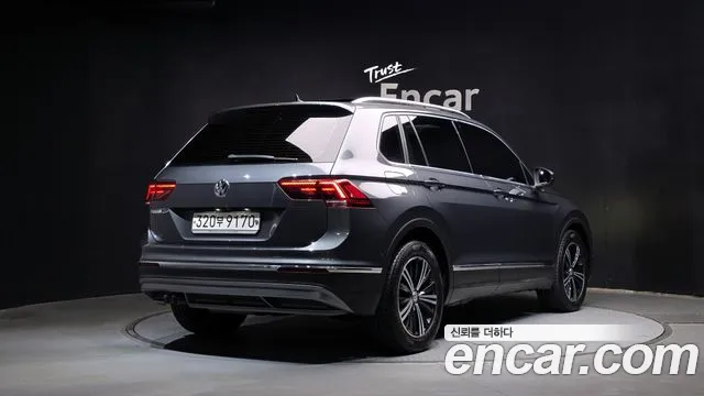 Volkswagen Tiguan — фото 2