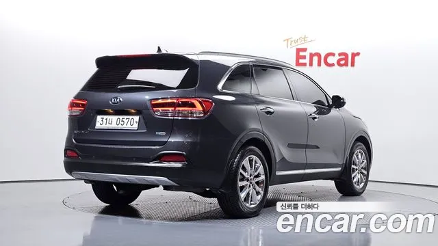 Kia Sorento — фото 2