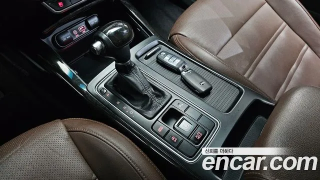 Kia Sorento — фото 9