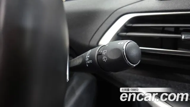 Peugeot 5008 — фото 18