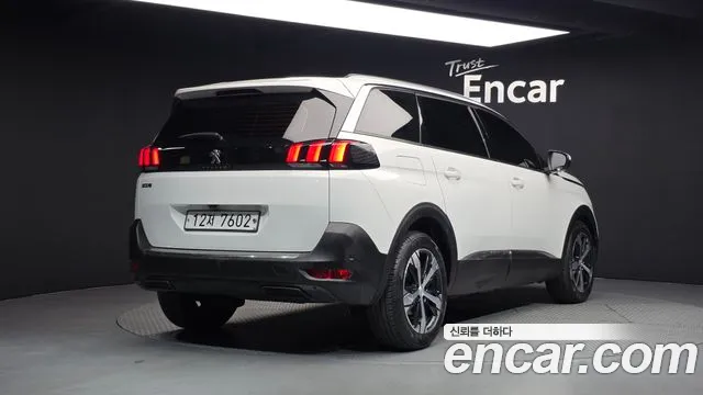 Peugeot 5008 — фото 2