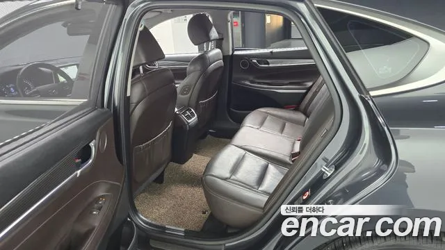 Hyundai Grandeur — фото 11