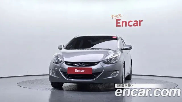 Hyundai Avante — фото 3
