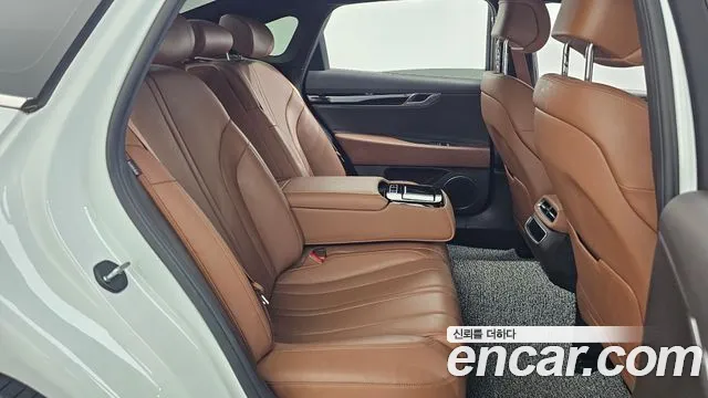 Genesis G80 — фото 12