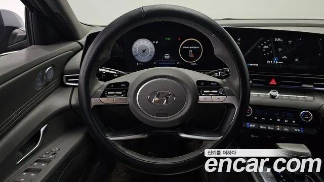 Hyundai Avante — фото 13
