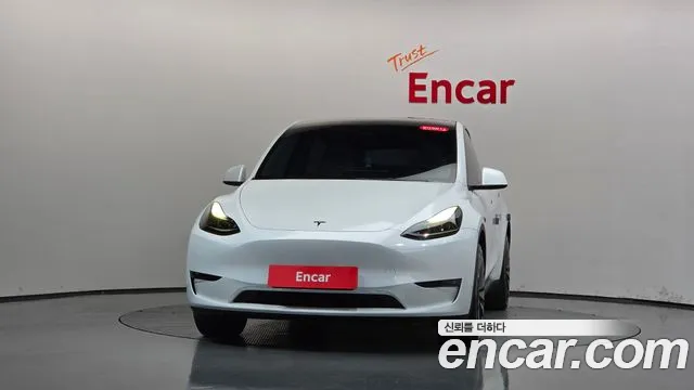 Tesla Model Y — фото 2