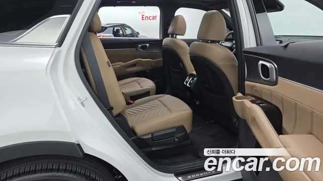Kia Sorento — фото 11