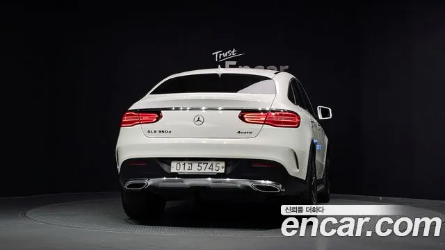 Mercedes-Benz GLE-Class — фото 4