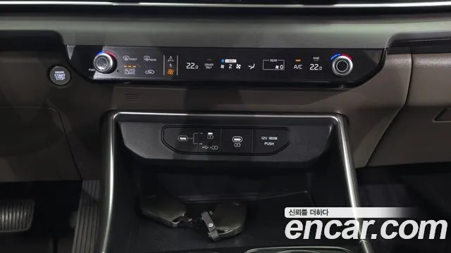 Kia Carnival — фото 19