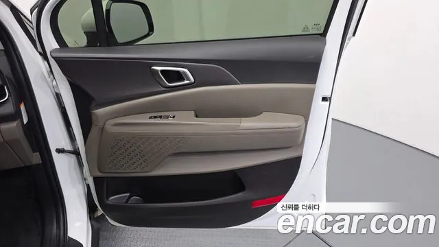 Kia Carnival — фото 25