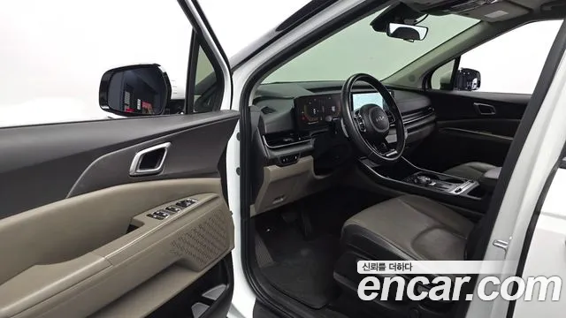 Kia Carnival — фото 10