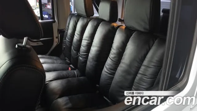 Jeep Wrangler — фото 18
