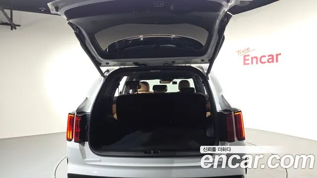 Kia Sorento — фото 18