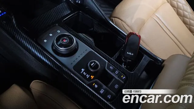 Kia Sorento — фото 9