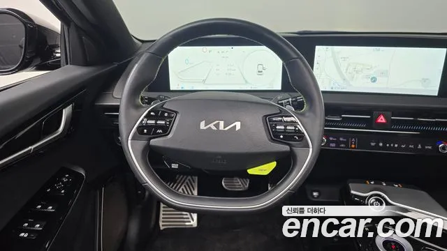 Kia EV6 — фото 11