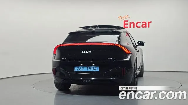 Kia EV6 — фото 3