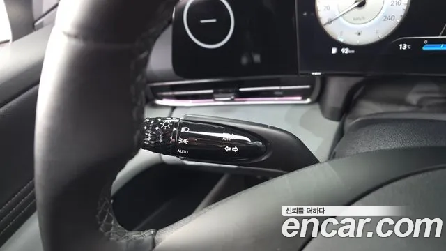 Hyundai Avante — фото 16