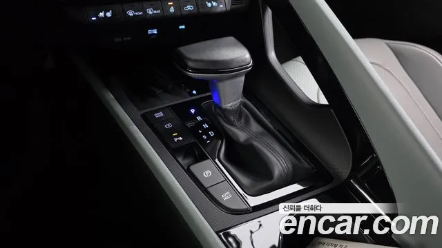 Hyundai Avante — фото 8
