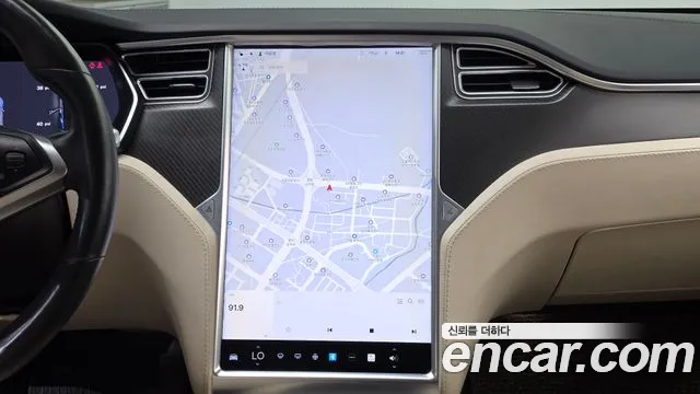 Tesla Model S — фото 13