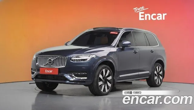 Volvo XC90 — фото 20