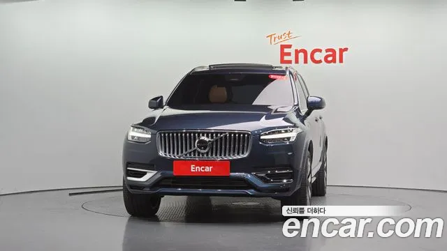Volvo XC90 — фото 2