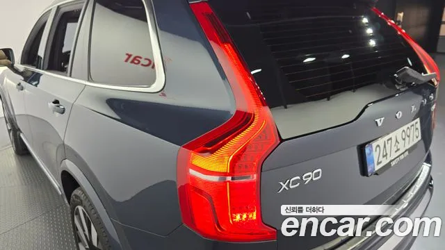 Volvo XC90 — фото 23