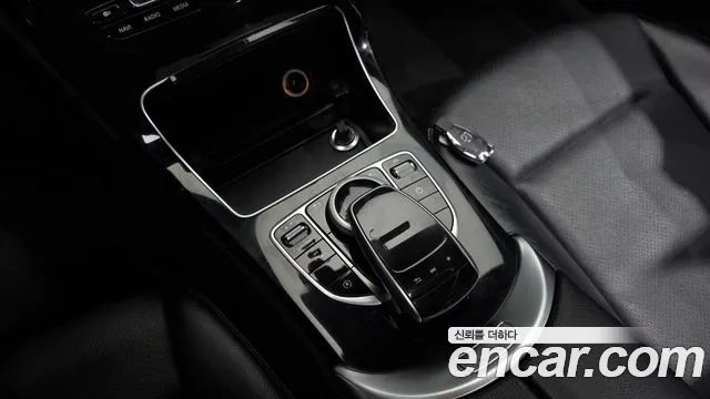 Mercedes-Benz C-Class — фото 18