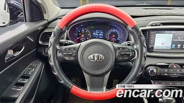Kia Sorento — фото 13