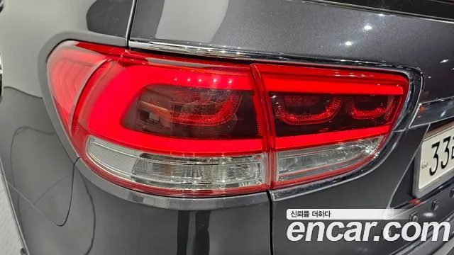 Kia Sorento — фото 23