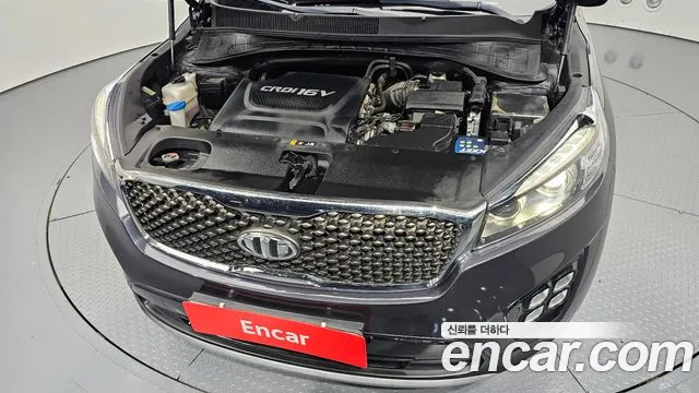 Kia Sorento — фото 6