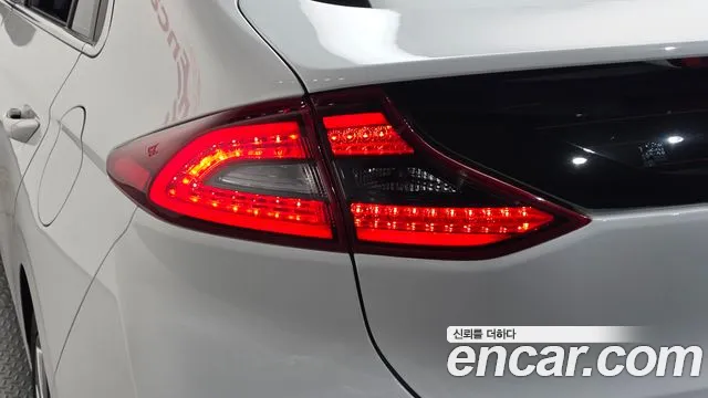 Hyundai Ioniq 5 — фото 23