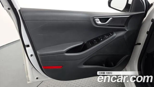 Hyundai Ioniq 5 — фото 24