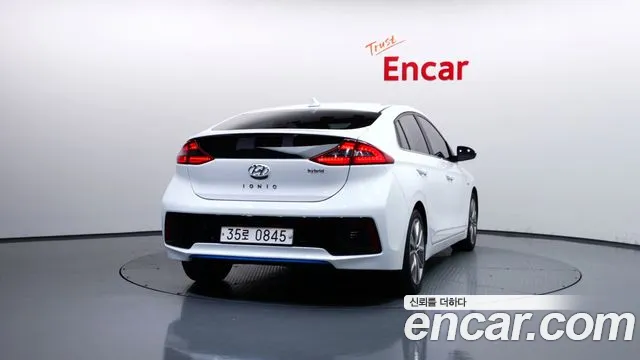 Hyundai Ioniq 5 — фото 4