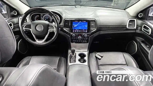 Jeep Cherokee — фото 6