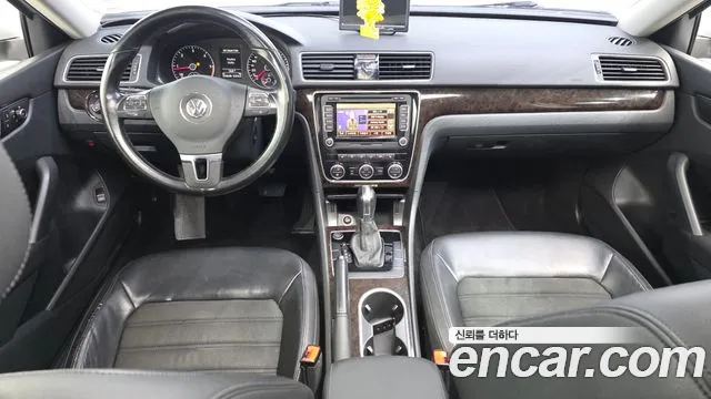 Volkswagen Passat — фото 7
