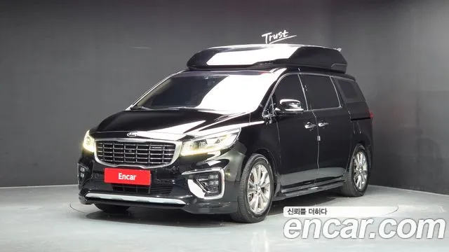 Kia Carnival — фото 1