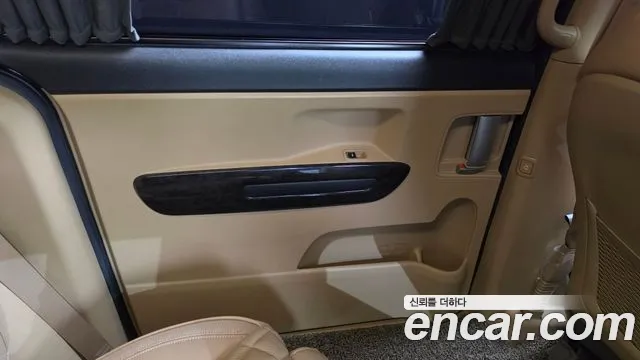 Kia Carnival — фото 25