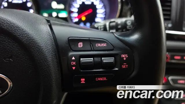 Kia Carnival — фото 29