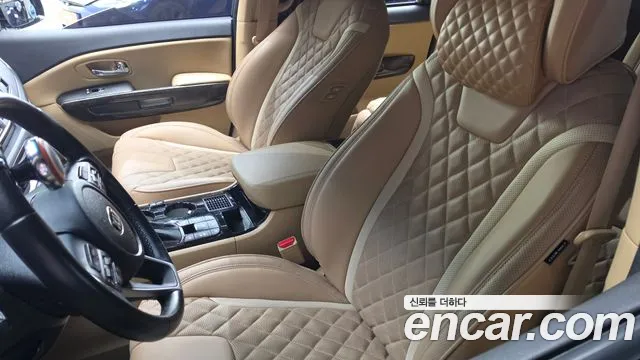 Kia Carnival — фото 30